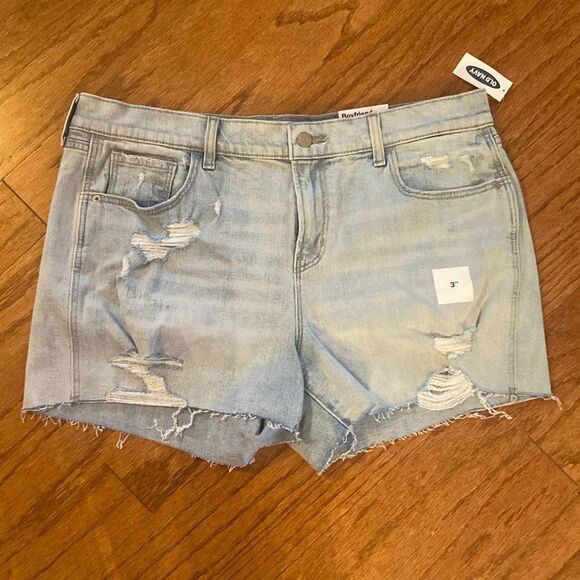 NWT Old Navy, boyfriend jean shorts, size 14, distressed, high waisted - Picture 1 of 9